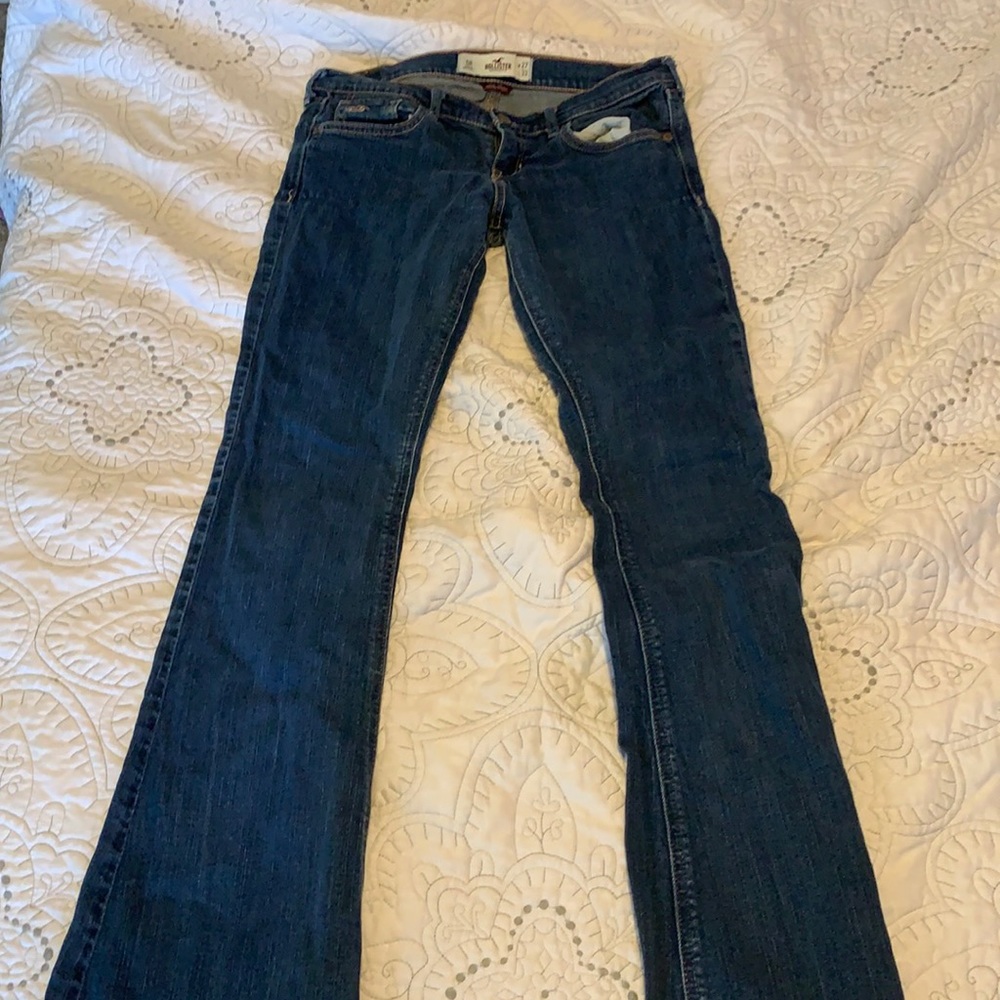 HOLLISTER JEANS!!